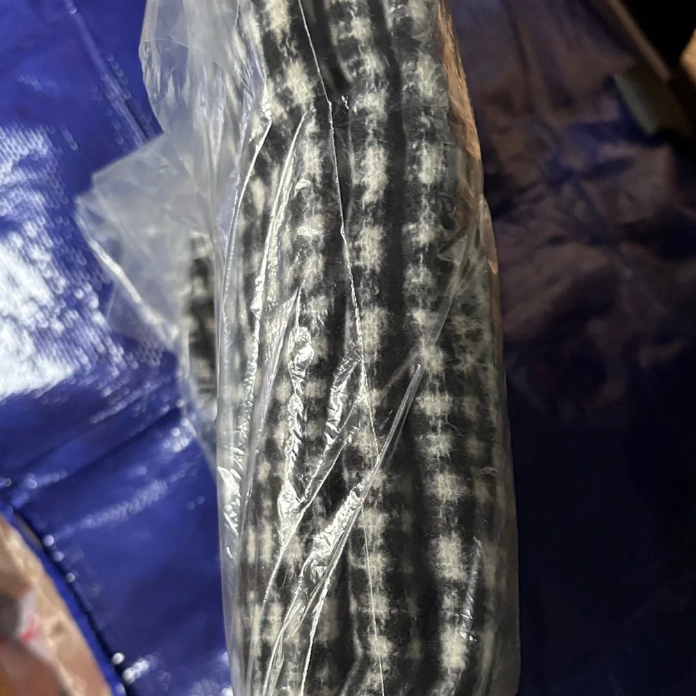 NWT Old Navy Plaid Black and White Warm Scarf